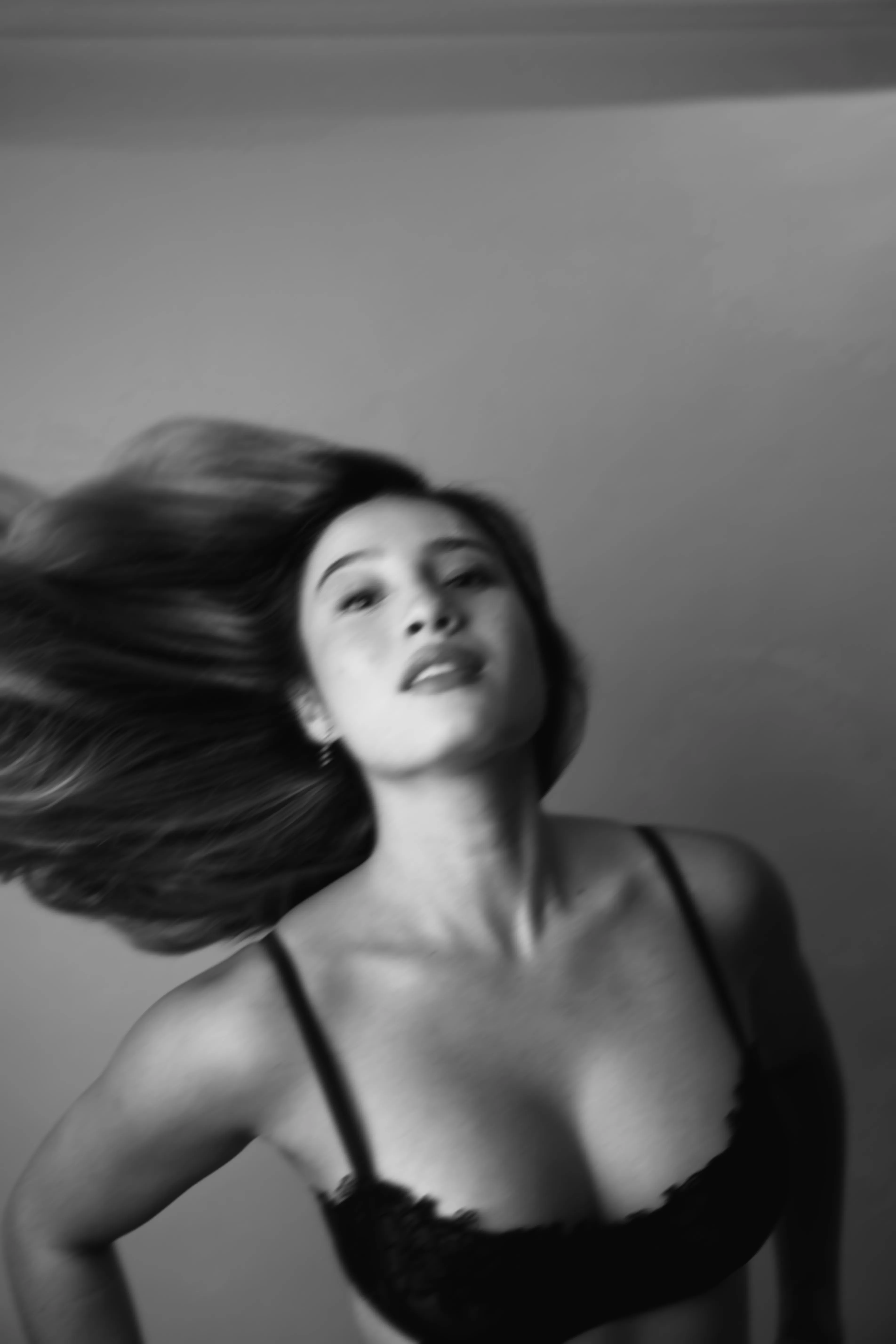 Editorial portrait — motion-blur, hair in movement